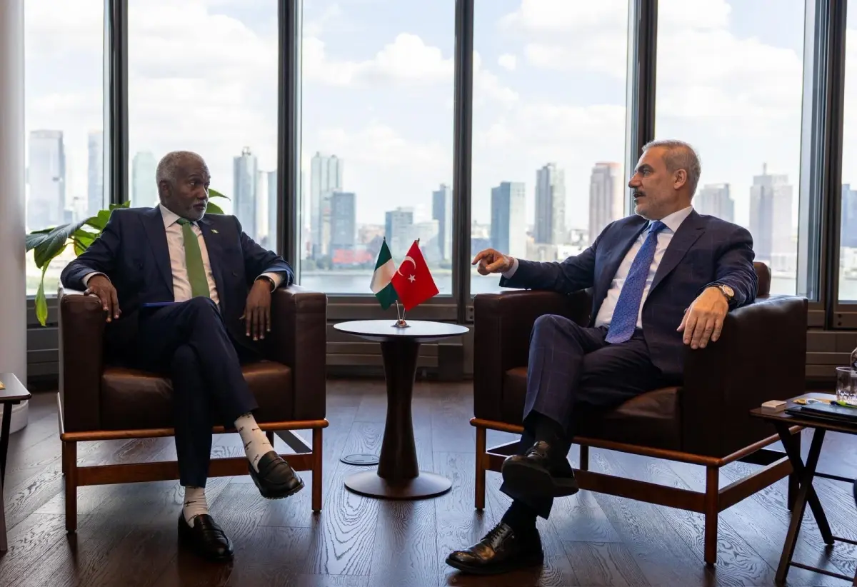 fidan ve tuggar new yorkta gorustu aZJRjiqD