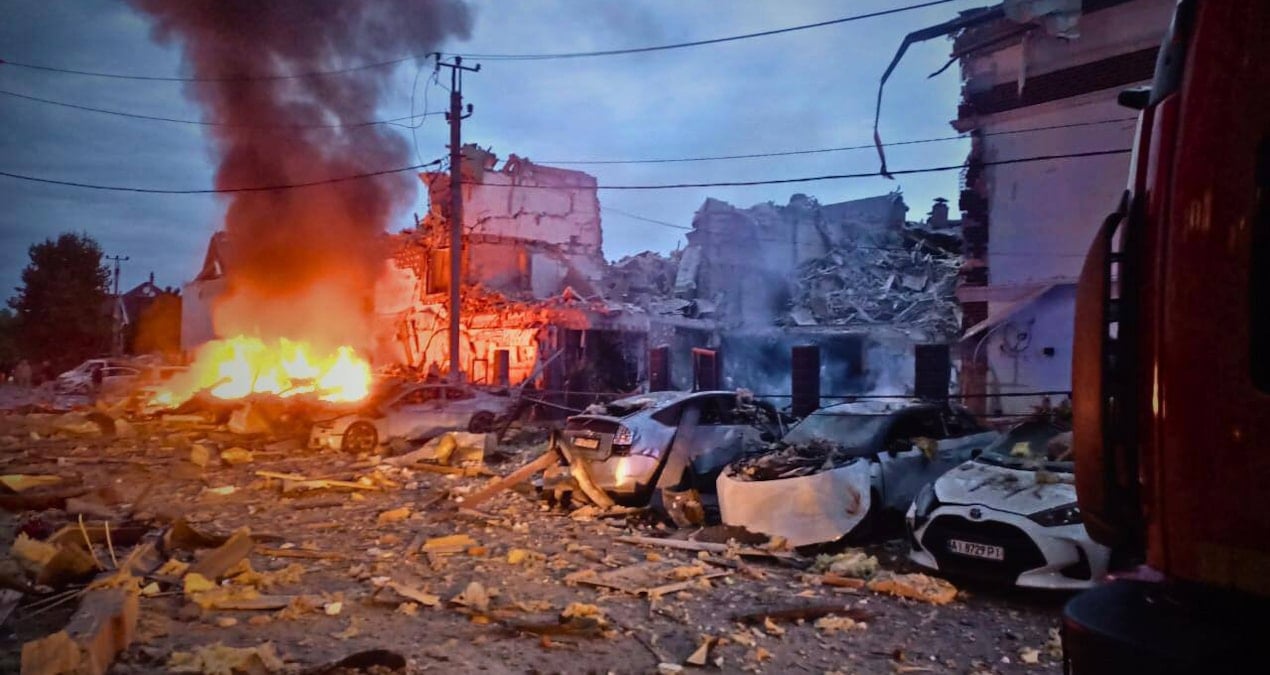 son zamanlarin en agir saldirisi 500 iha ve 40 fuzeyle sehir yerle bir oldu 8ZTKdt5u