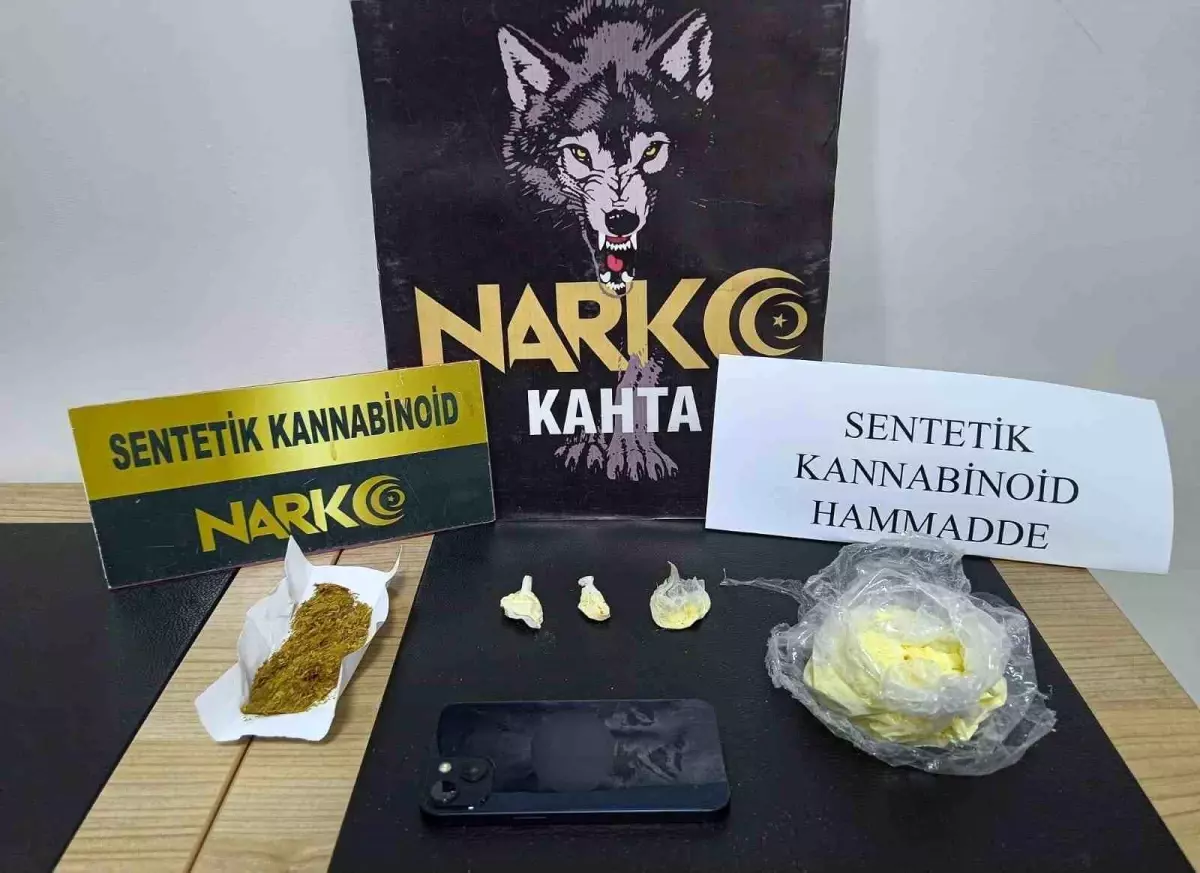 adiyamanda uyusturucu operasyonlarinda 12 tutuklama Je6VObMO