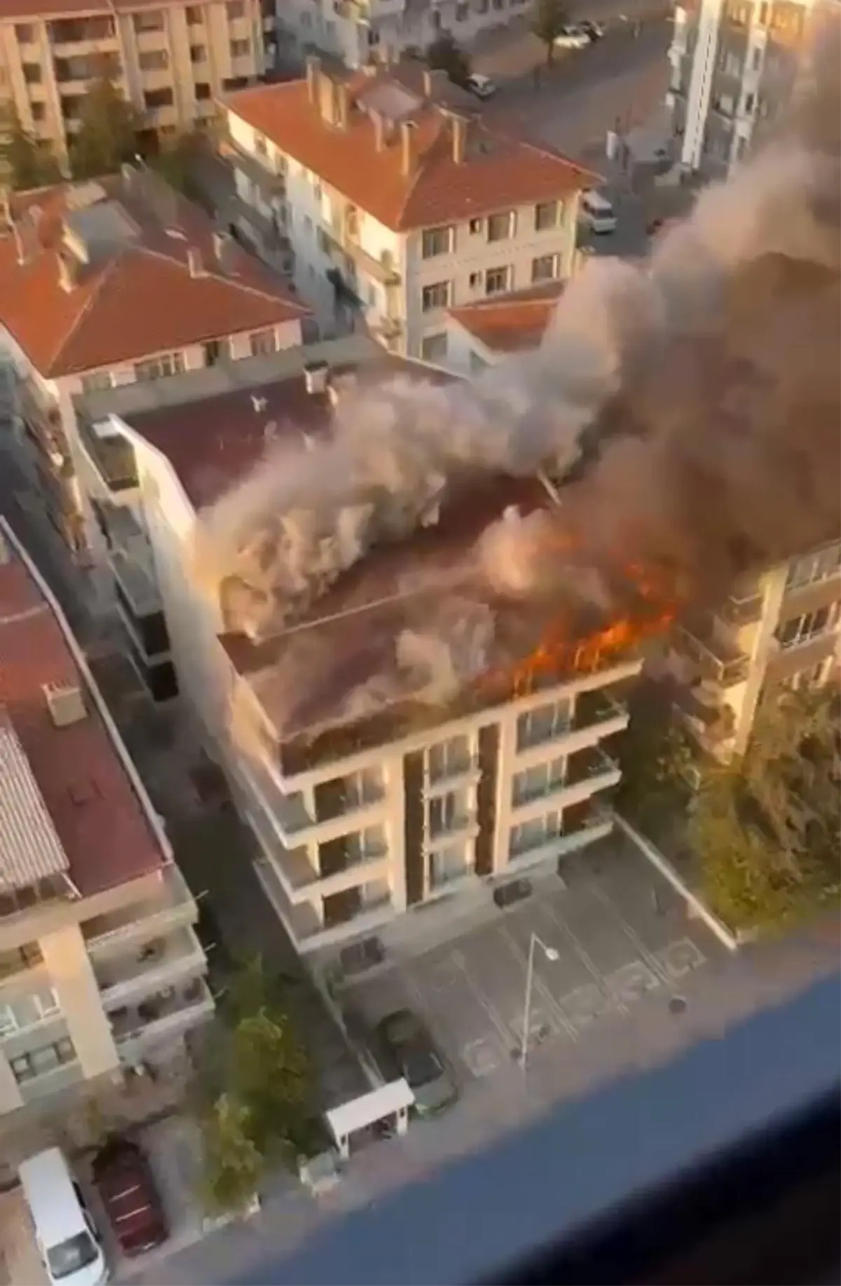 ankarada cati katinda yangin himHwfXG.jpg