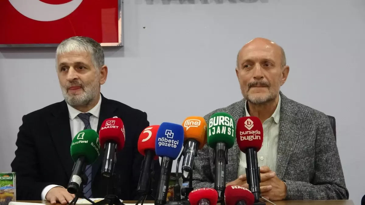 gazzeye yardim icin yola cikan milletvekilleri israil askerleri tarafindan alikonuldu xBOgjgyJ.jpg