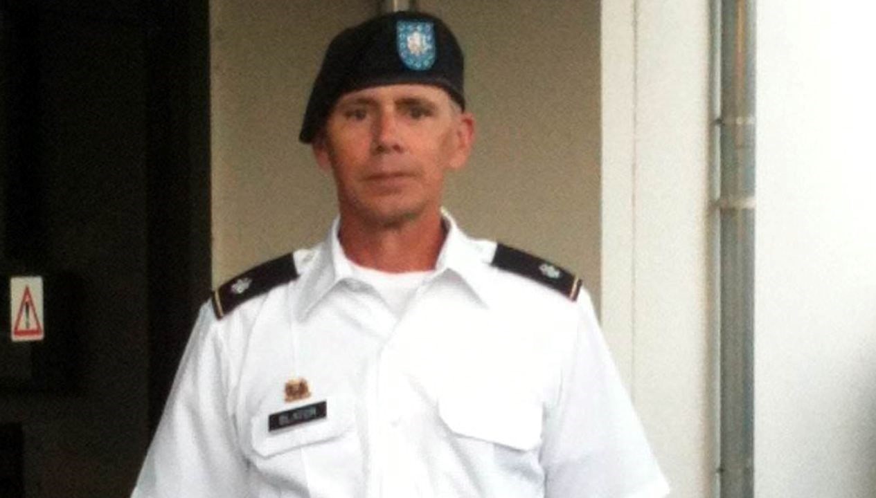 gizli bilgileri arkadaslik sitesinde paylasan emekli subaya 6 yil hapis 9rnKsMcU