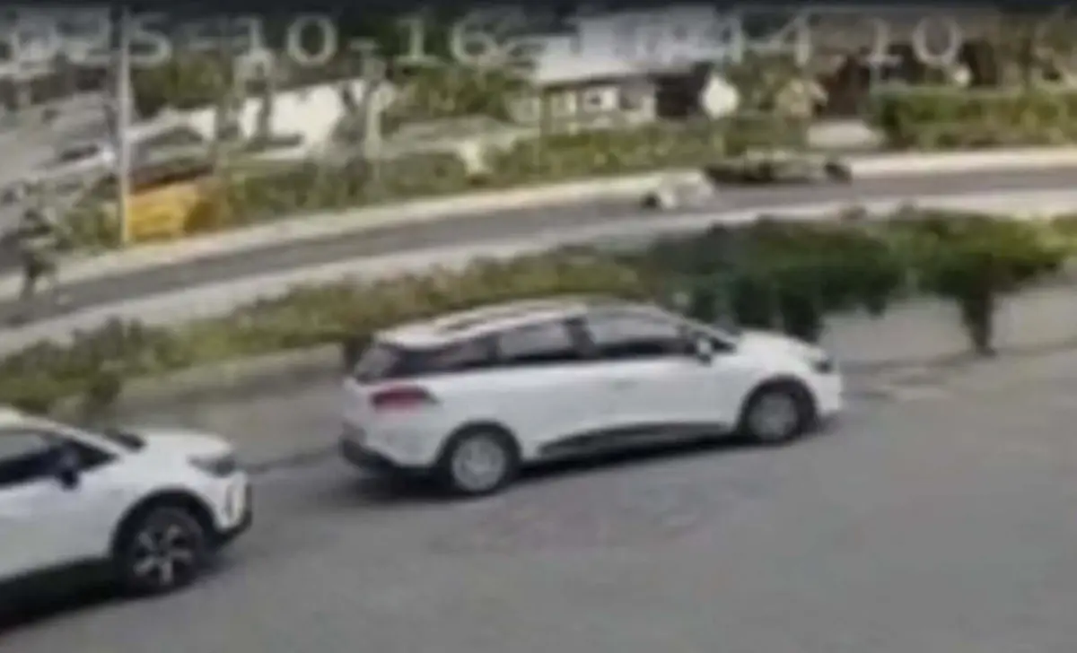 kusadasinda motosiklet kazasi bir kisi hayatini kaybetti QvmnQKLA.jpg