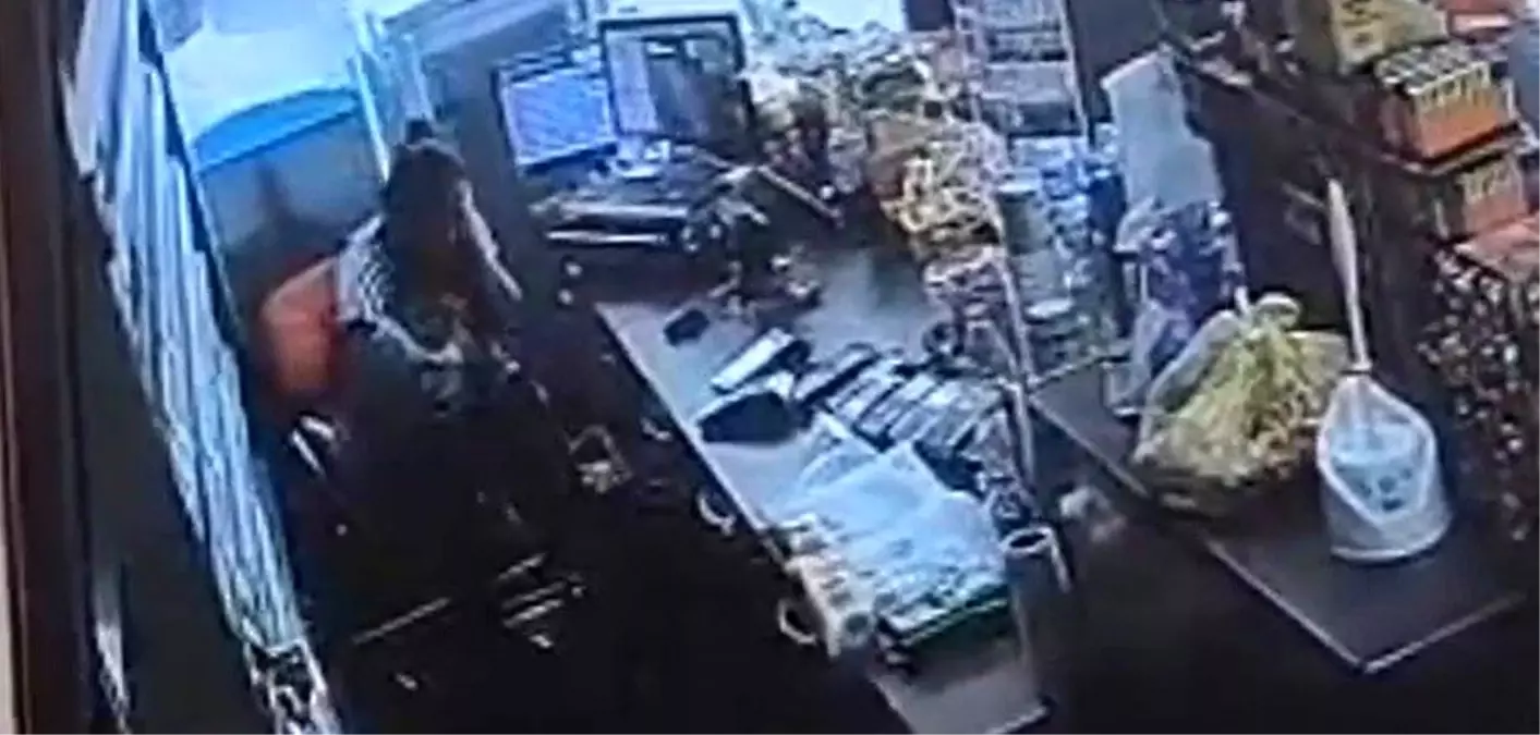 manisada akaryakit istasyonunda dehset anlari eski esini bicakladi aFKEW4VS