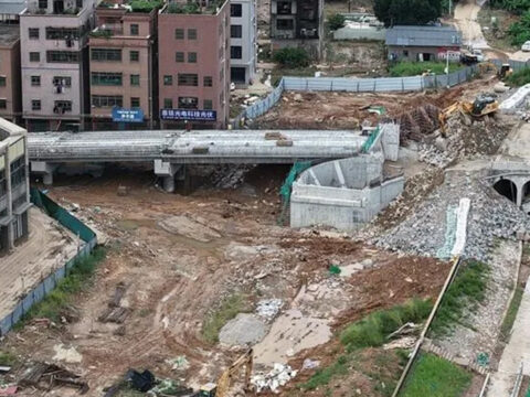 Cinde sel nedeniyle 10 kisi hayatini kaybetti Np569HPO