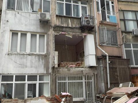 Sisli sakinleri deprem oldu sandi gercek bambaska cikti DDEzmxkb