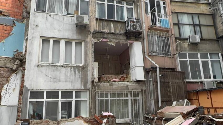 Sisli sakinleri deprem oldu sandi gercek bambaska cikti DDEzmxkb